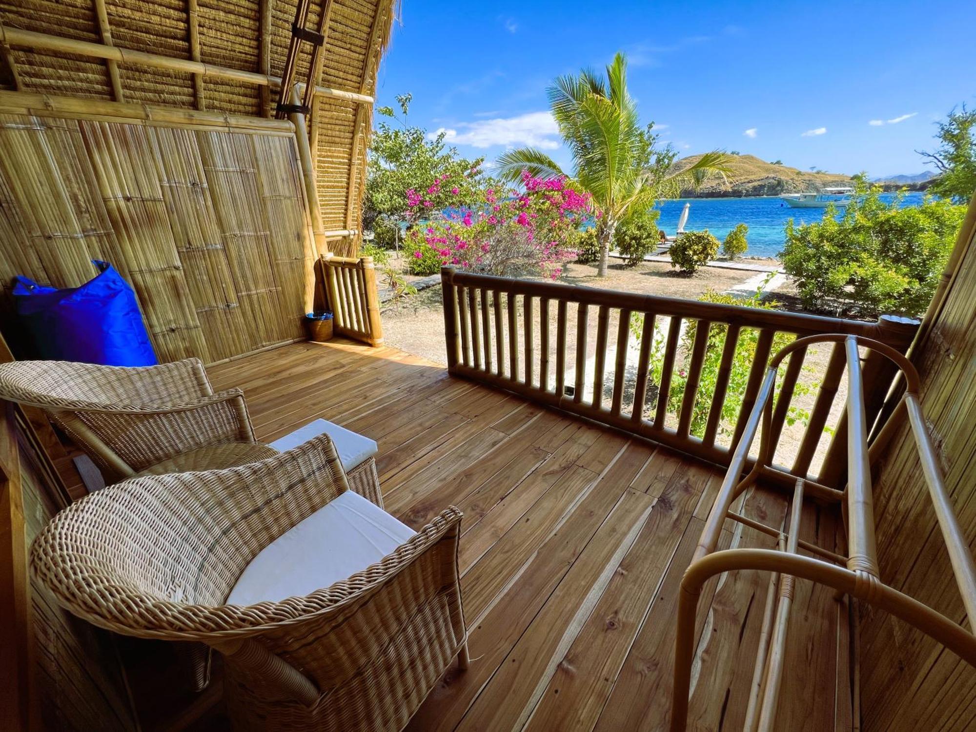 Komodo Resort Sebayur Esterno foto